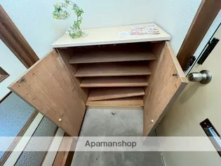 ホワイトメゾン【2階】の内装