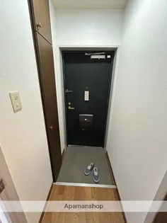 フレール花山手【203号室】の玄関