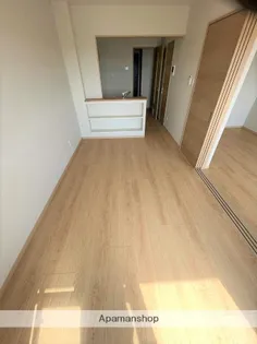 ピーチフローレ6TH【105号室】の居間