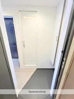 VALO吉村【602号室】の玄関