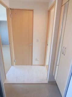 プランドール.i Ⅲ【2階】の玄関