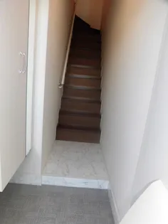 グランド シャイン B棟【2階】の玄関