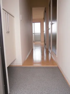 i・パラッツオ【3階】の玄関