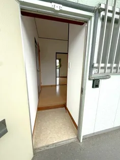 コーポ泉【202号室】の内装