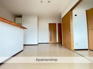 センチュリー21金田 E棟【106号室】の内装