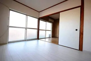 フレンドマンション【303号室】の居間