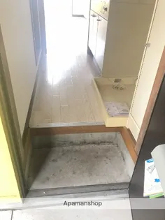 COZONE【207号室】の玄関