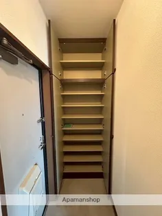 MT番館【205号室】の内装