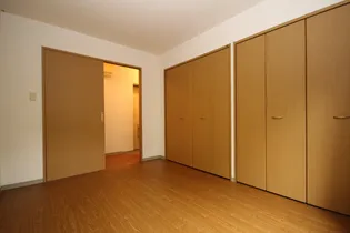 パークサイドひえだ【1階】の内装