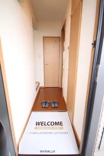 アメニティK【2階】の玄関