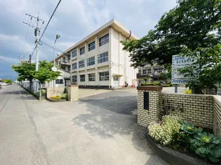 レオパレスリリエンベルグ【209号室】の周辺