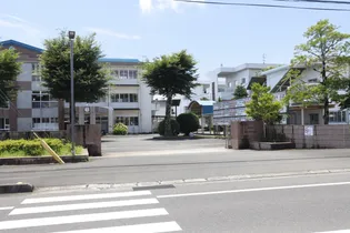 フローラルビレッジ Ⅵ番館【2階】の周辺