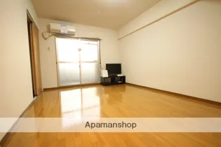 イーストウッドマンション【607号室】の居間