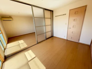 フローラルビレッジ Ⅵ番館【2階】の内装