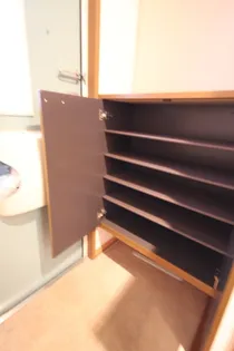 フローラルビレッジ Ⅲ番館【1階】の内装