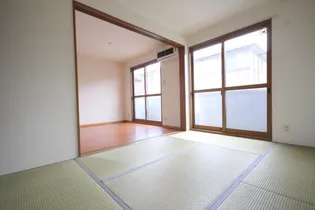 フローラルビレッジ Ⅲ番館【1階】の内装