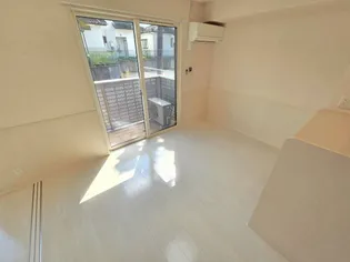 花笑み荘 B棟【1階】の居間