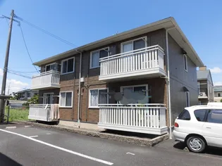 ホームパーティー II号館【2階】の外観