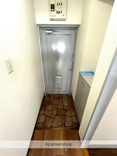 ファーストライフ大塚【205号室】の玄関