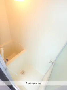 オリーブ【2階】の内装