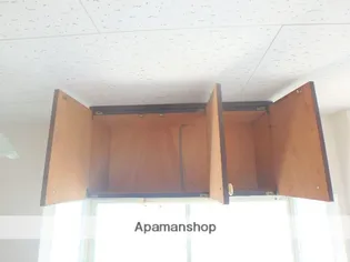 オリーブ【2階】の内装