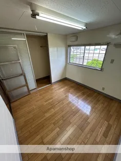 エレガンス小戸【1階】の内装