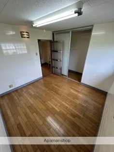 エレガンス小戸【1階】の内装