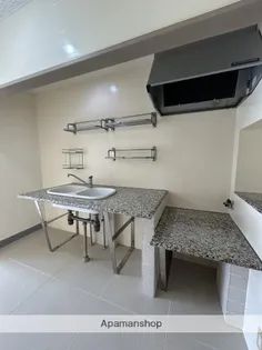 エレガンス小戸【1階】のキッチン