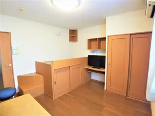 レオパレス大宮【105号室】の居間