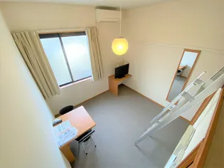 レオパレス火切塚Ⅱ【205号室】の居間