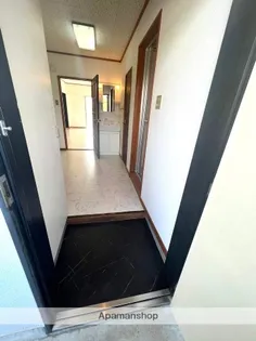 オクタワーズ宮崎南【805号室】の玄関