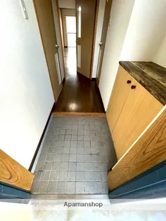 サンライズカワサキ【A303号室】の玄関