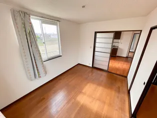 オーシャンヒル【B102号室】の内装