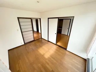 オーシャンヒル【B102号室】の内装