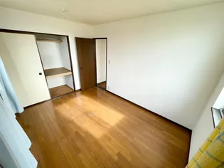 オーシャンヒル【B102号室】の内装