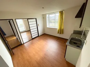 オーシャンヒル【B102号室】の居間