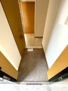 プレシャスライフ【101号室】の玄関