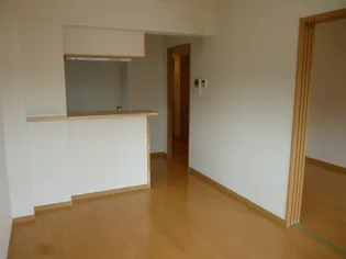 ソレイユコート【4階】の居間