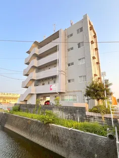 オーシャンハイツ【501号室】の外観