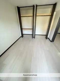 パークサイド城ヶ崎【3階】の内装