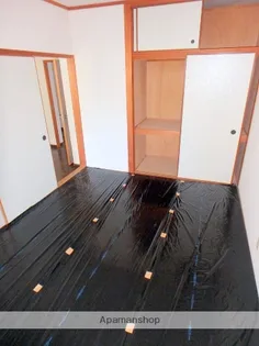 サングリッター清山【102号室】の内装