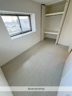 ヒカオオリエントマンション南館【2階】の内装