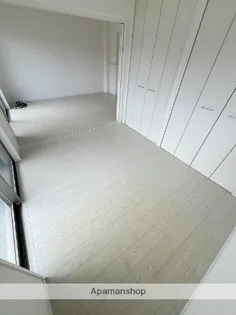 ヒカオオリエントマンション南館【2階】の内装