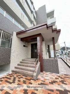 ヒカオオリエントマンション南館【2階】の外観