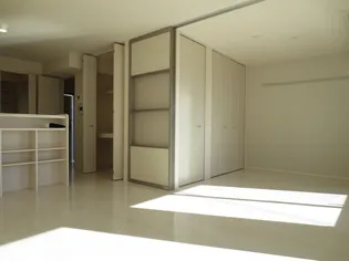 ヴィレッタ B棟【1階】の居間