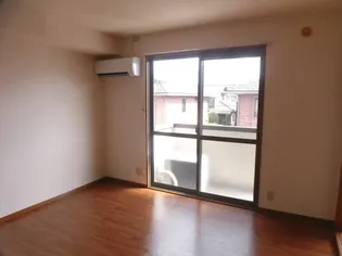 グランディール・ヴィ C棟【2階】の居間