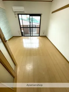 サンリットコートS・T【2階】の居間