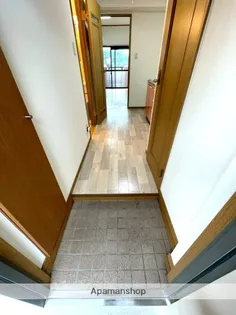 サンリットコートS・T【2階】の玄関