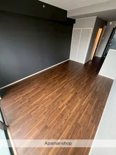 サンコート神宮東【707号室】の居間