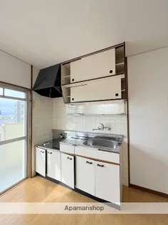 ニューライフ新別府【302号室】のキッチン